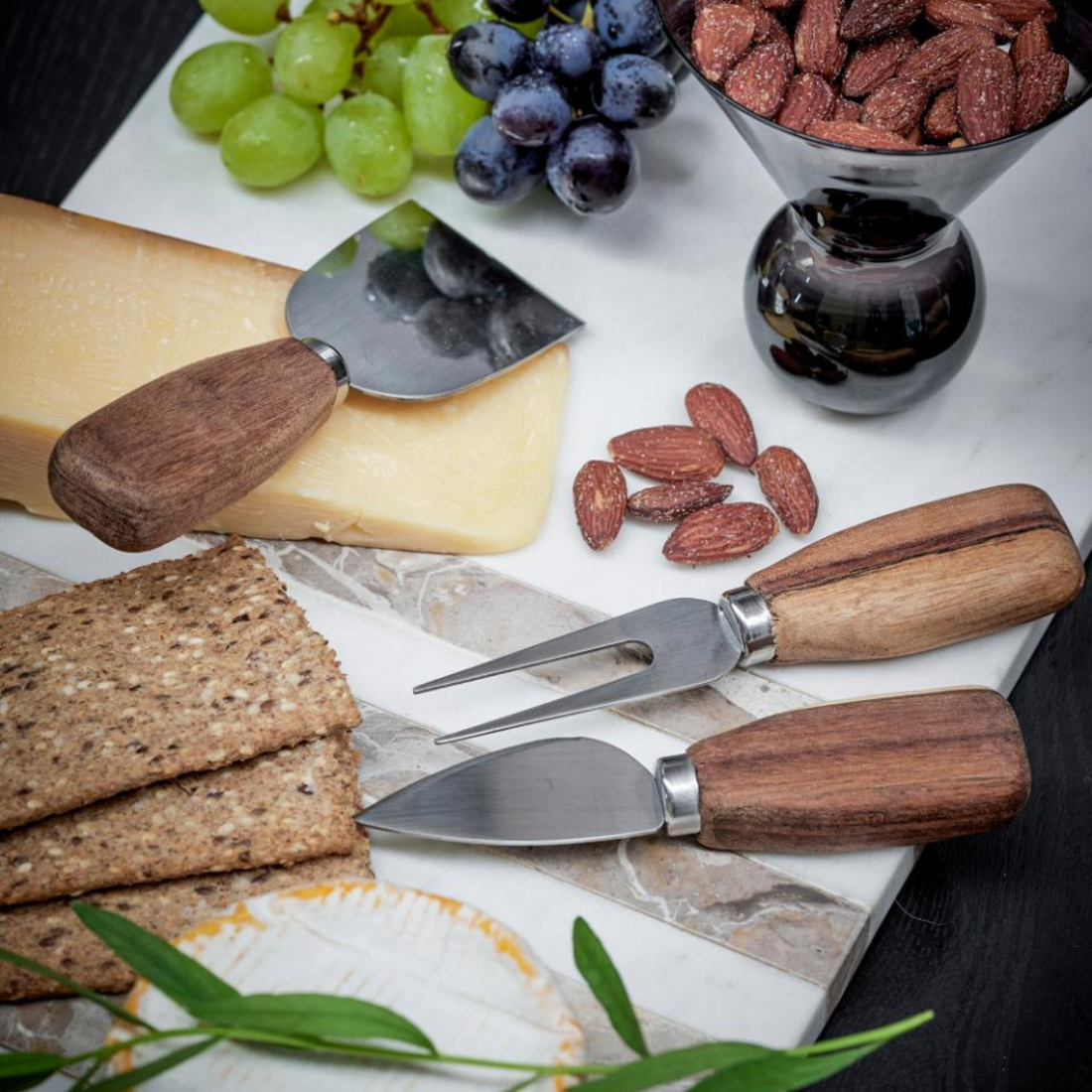 Ustensiles-Fromage-Bois-Bloomingville-Acacia