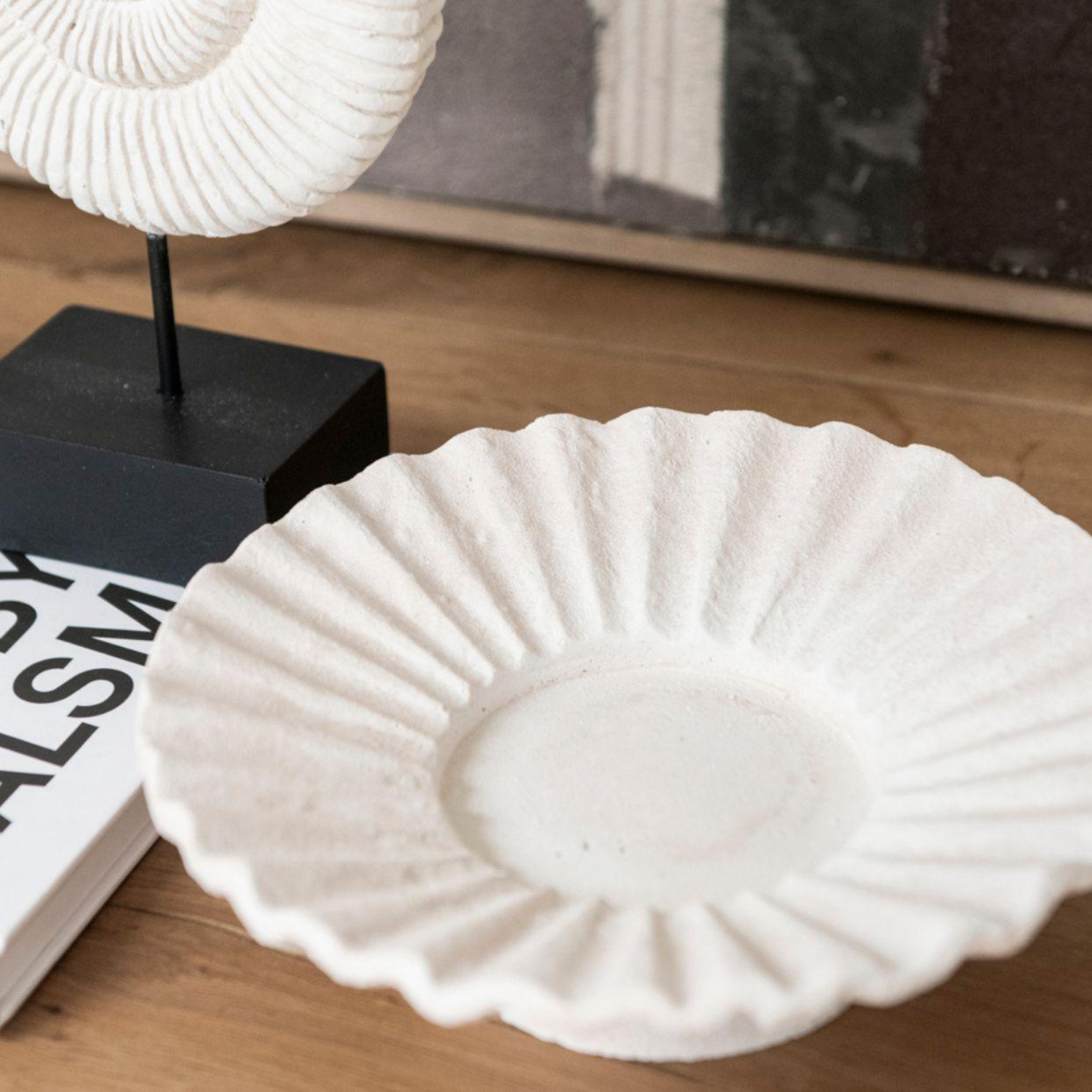 coupelle blanche en ciment