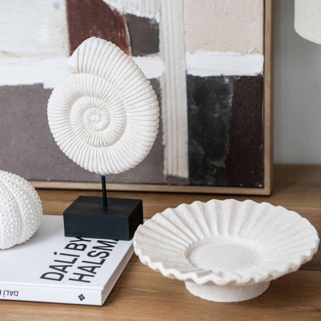 coupelle elegante ronde blanche en ciment