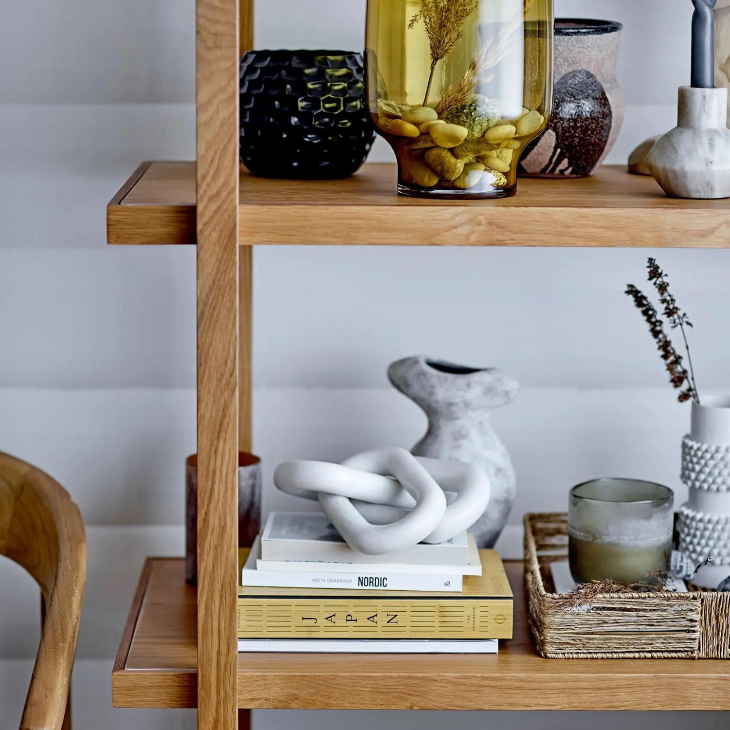 Chaine-Marbre-Blanc-Bloomingville-Adee