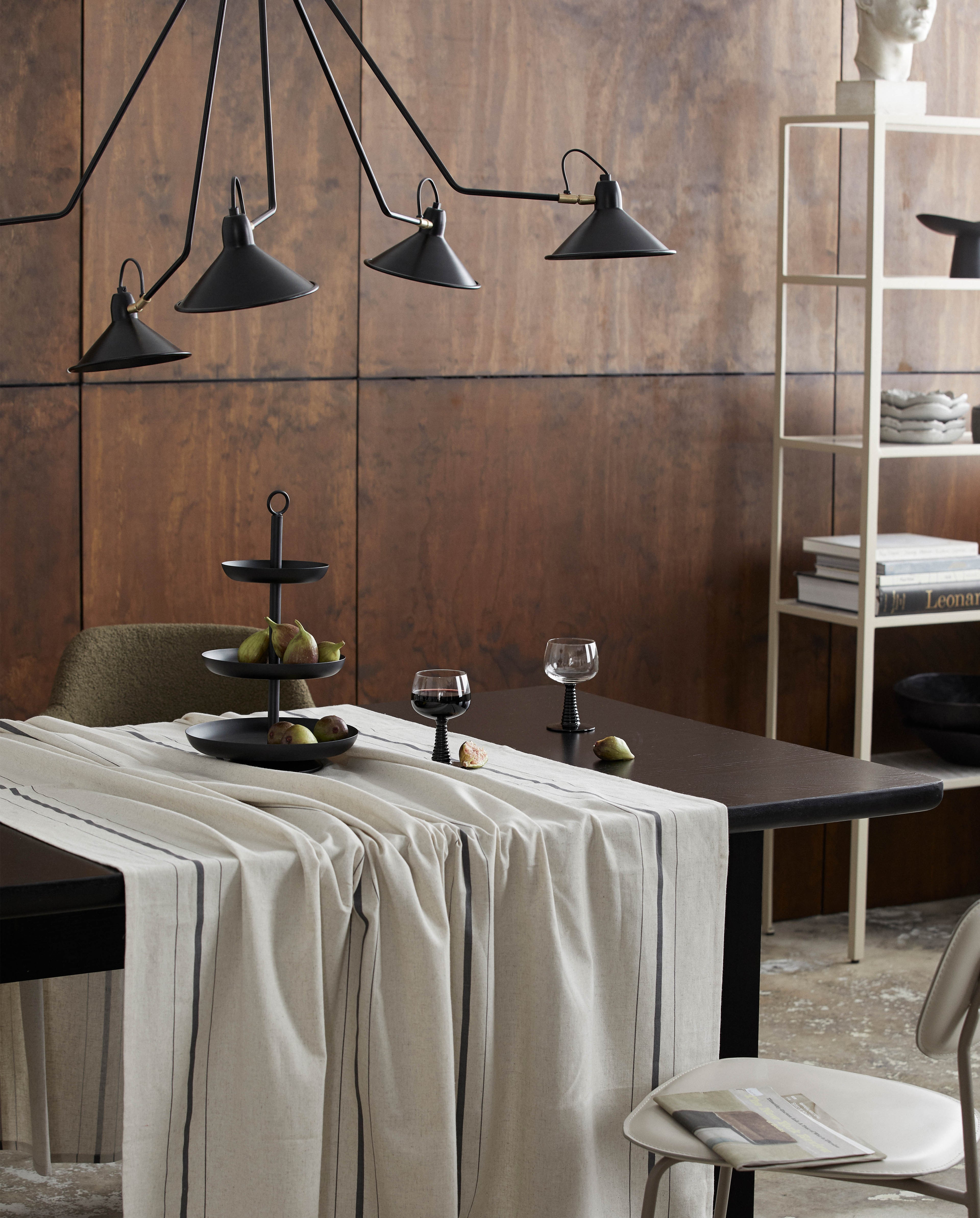 Nappe beige a liseres noirs en coton et lin