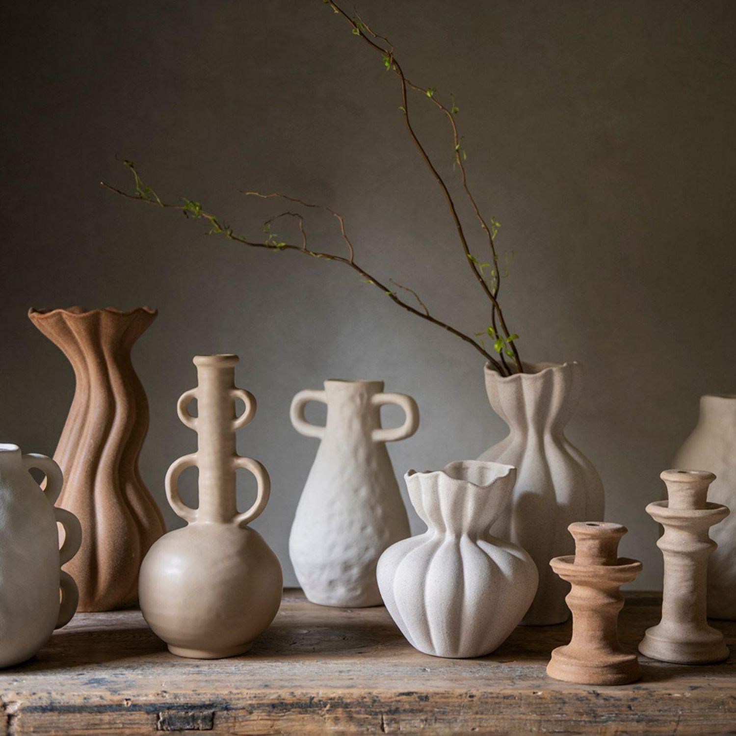 vase en ceramique design beige