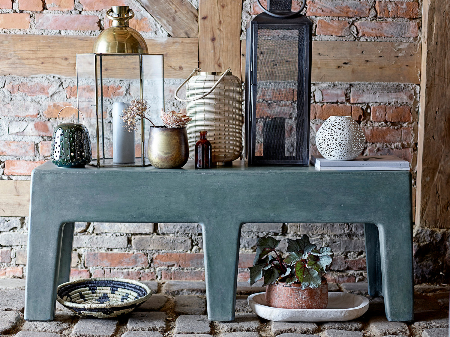 Anja-Bougie-Noir-Parafine	