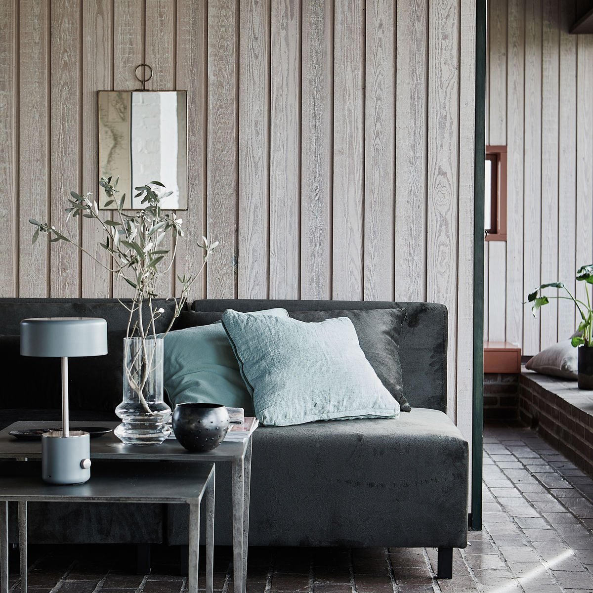 Vase forms simple et elegant en verre transparent society of lifestyle